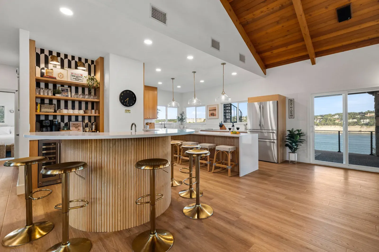 Vaulted Wood Great Room Bar